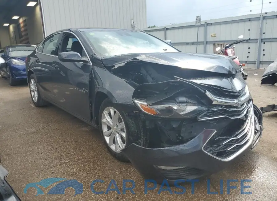 1G1ZD5ST3PF215632# 4