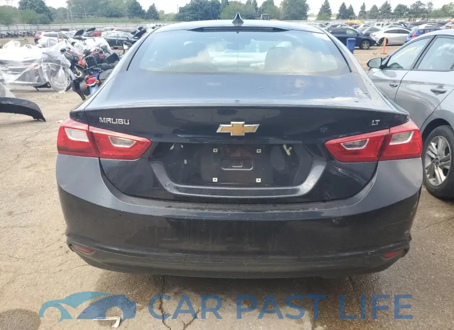 1G1ZD5ST3PF215632# 6