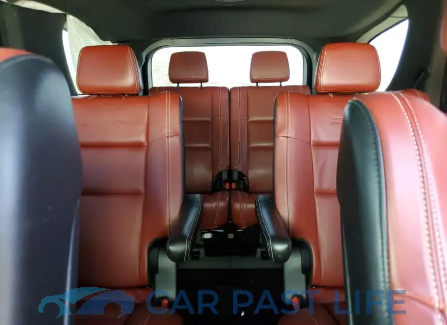 1C4SDJGJ8PC615759# 10