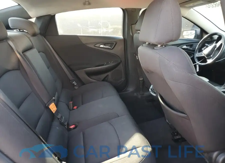 1G1ZD5ST9JF131130# 10
