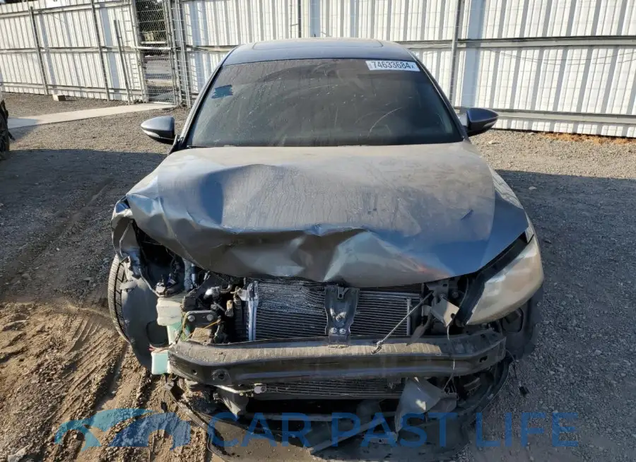 3VW5T7AJ5FM306613# 5