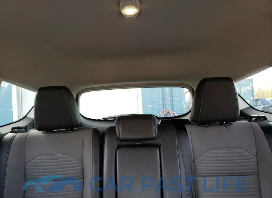 1FMCU9GD3KUB07372# 10