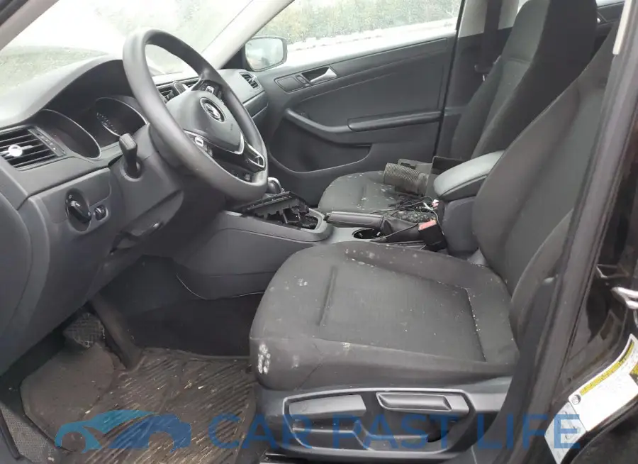 3VW267AJ8GM298079# 7