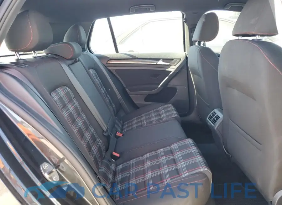 3VW5T7AU8FM040501# 10