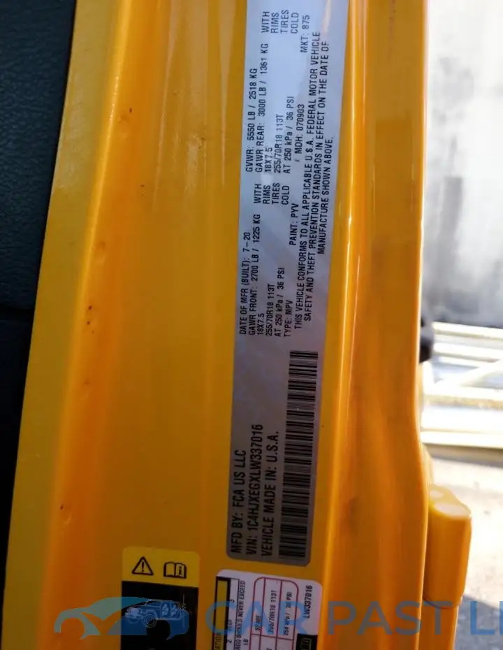 1C4HJXEGXLW337016# 14