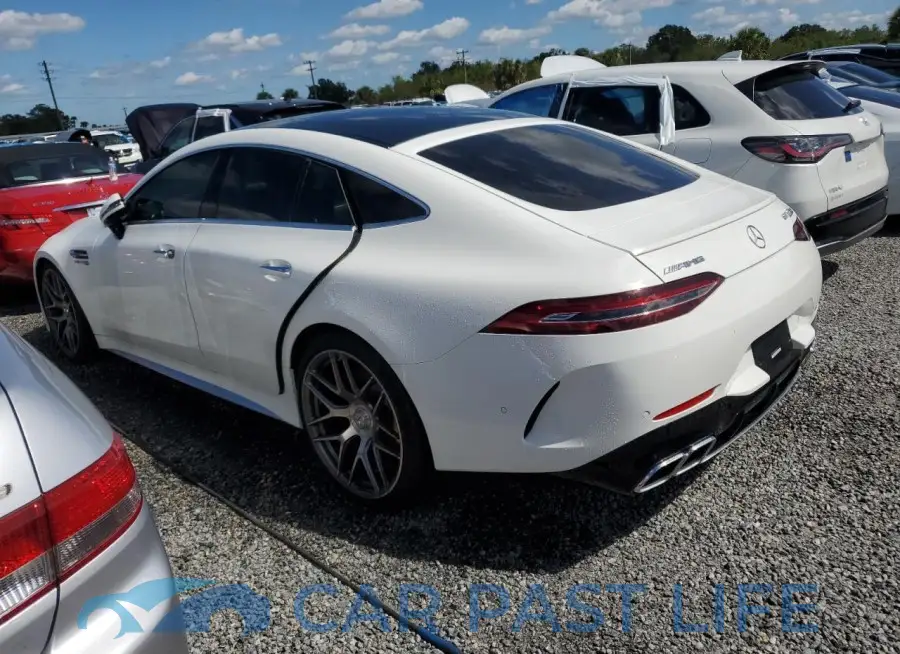 W1K7X8KB5MA037610# 2
