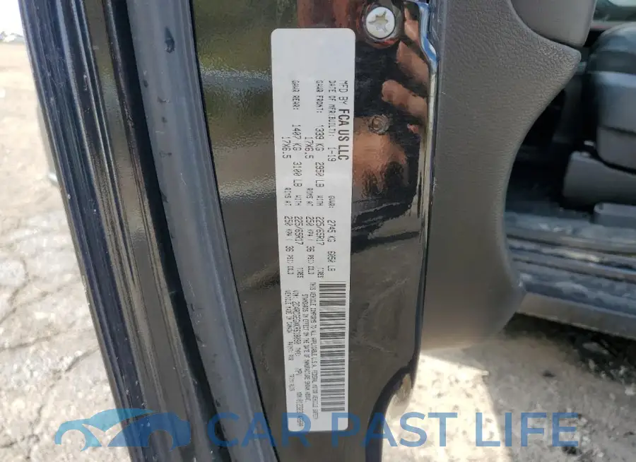 2C4RDGEGXKR618090# 13