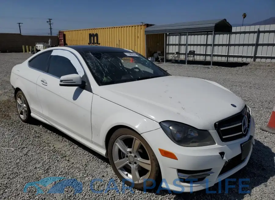 WDDGJ4HB4FG396898# 4
