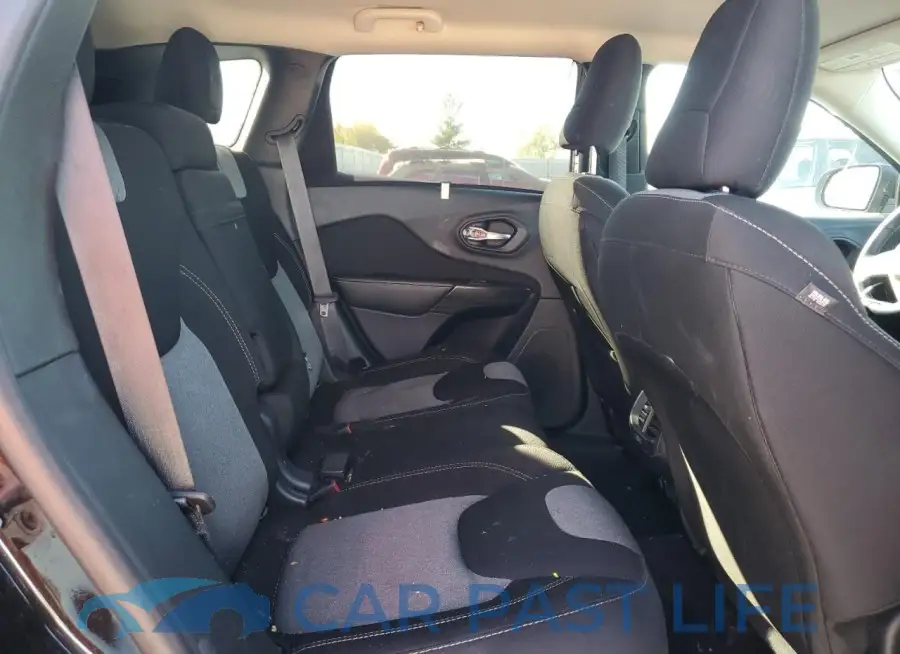 1C4PJMABXGW213581# 11