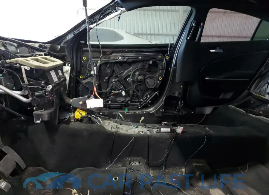 2C3CDXCT6LH245597# 7