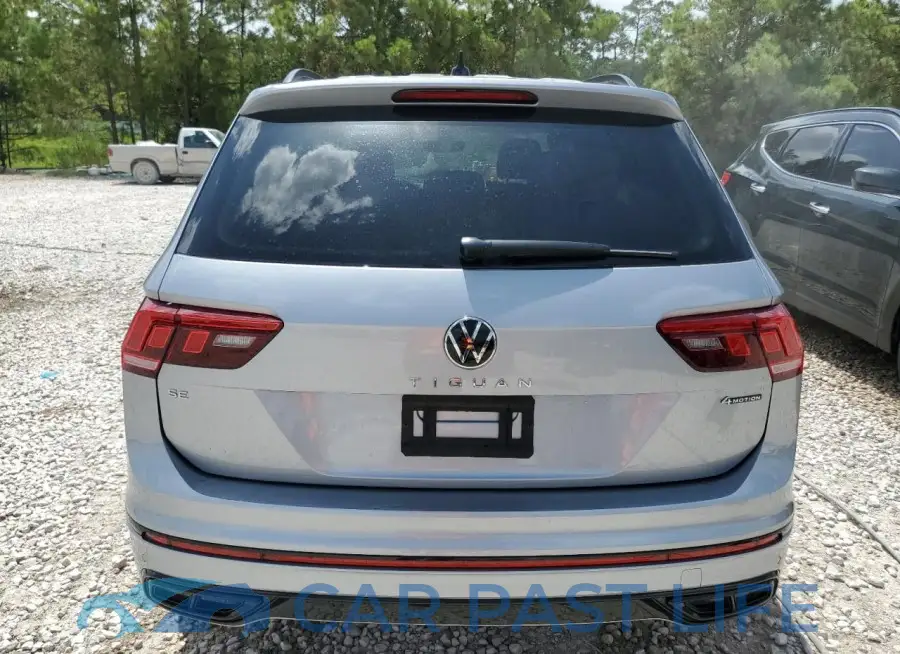 3VV8B7AX9RM104287# 6