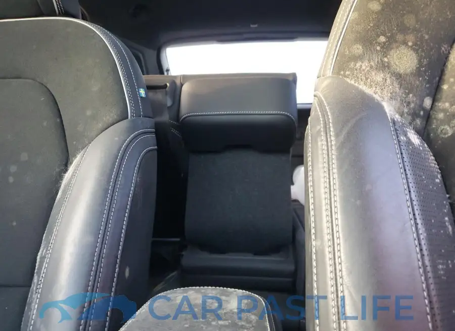 YV4162UM5L2250139# 10