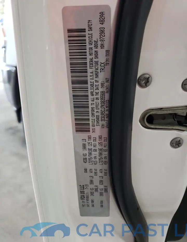 3C6UR5CJ7KG635568# 12