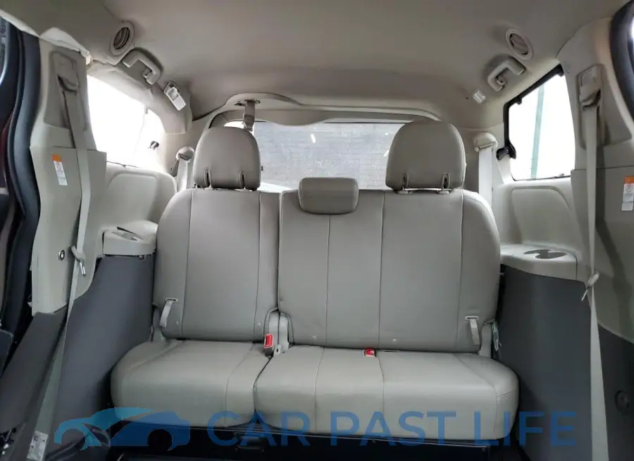 5TDYZ3DC6KS991252# 10