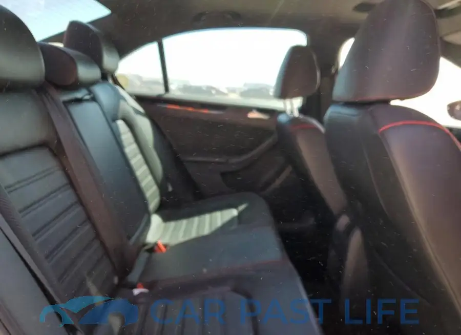 3VW4S7AJ8FM264050# 10