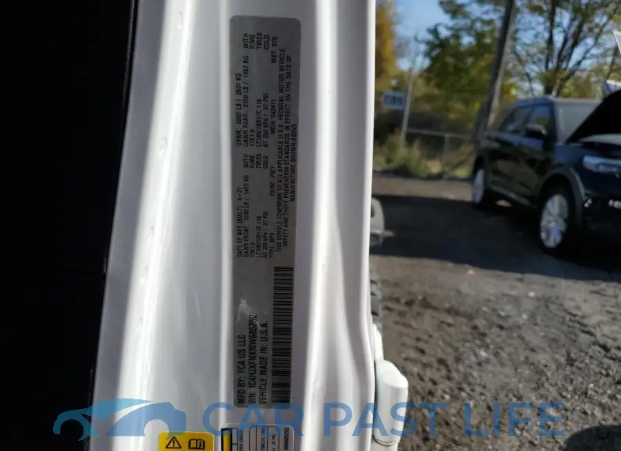 1C4HJXFNXMW685252# 13