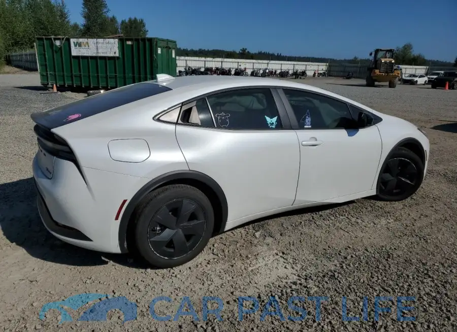 JTDACACU5R3015735# 3