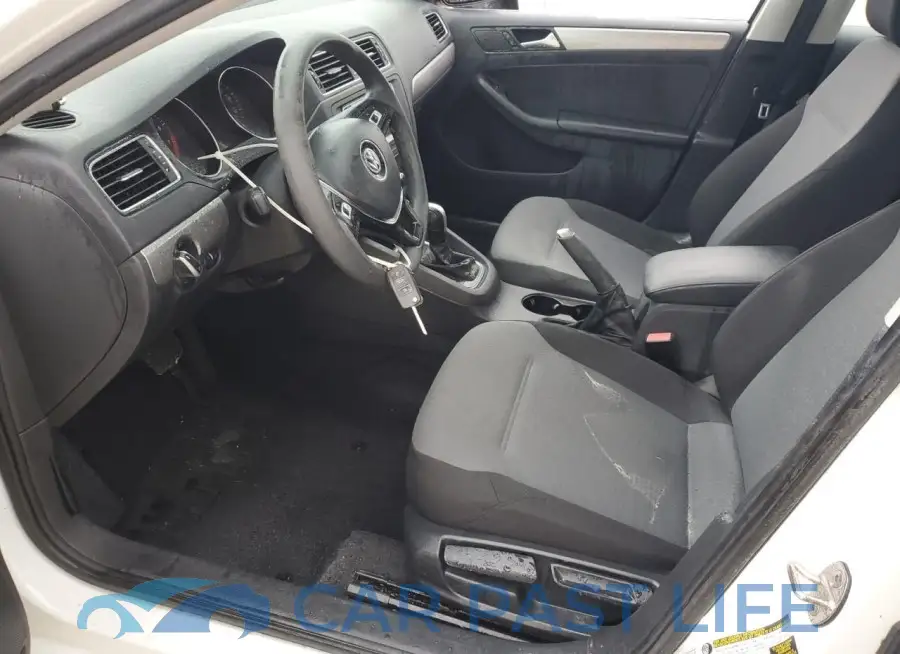 3VW2B7AJXHM353032# 7