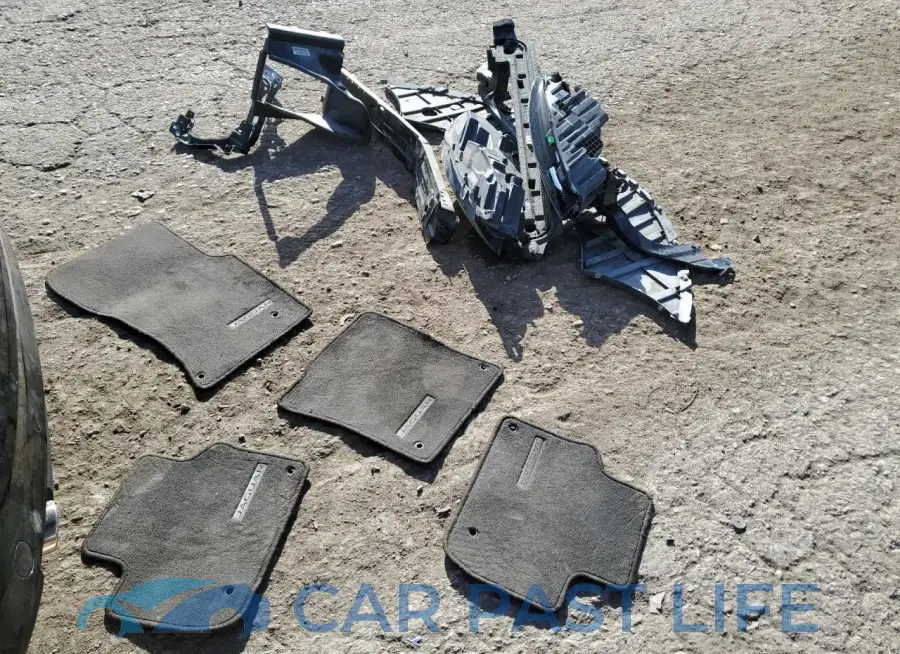 SAJBE4FX6KCY81053# 12