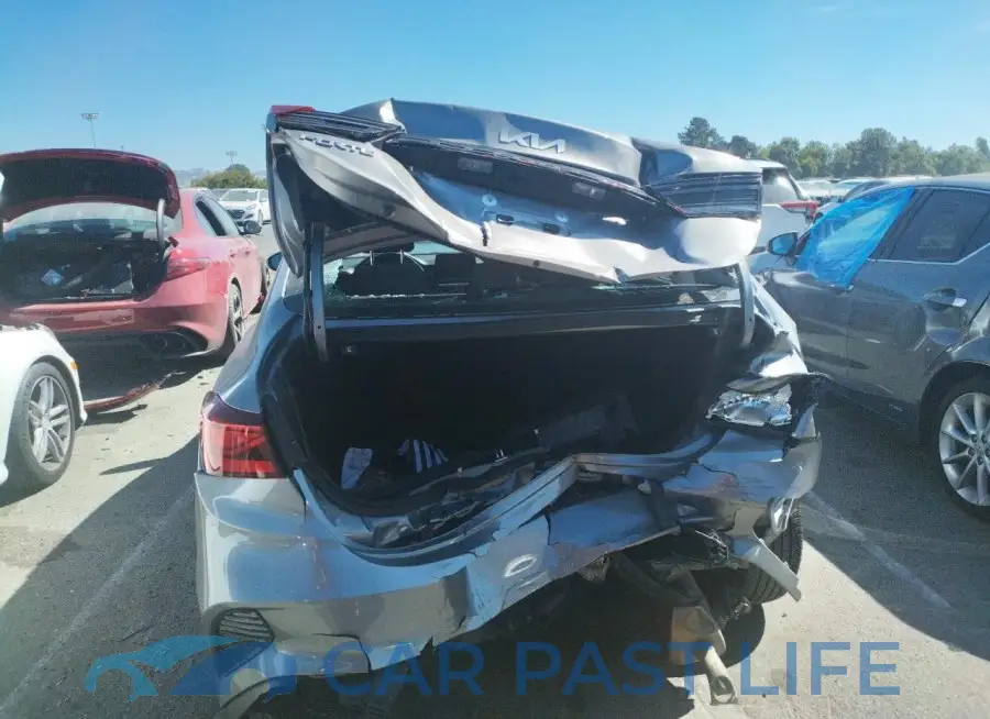 3KPF24AD8RE713374# 6