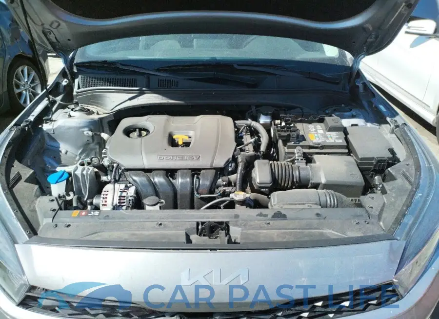3KPF24AD8RE713374# 11