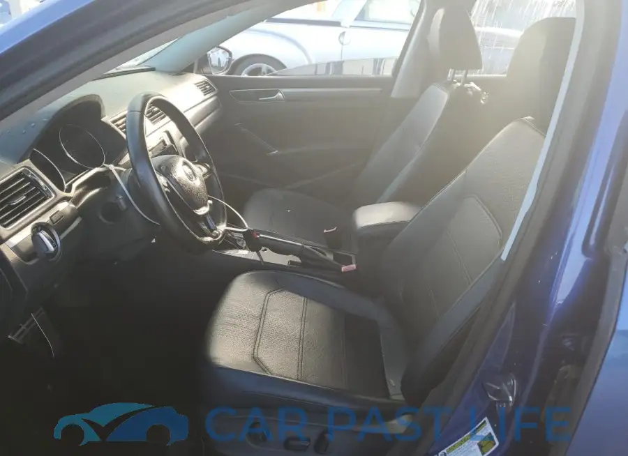 1VWDT7A38HC054776# 7