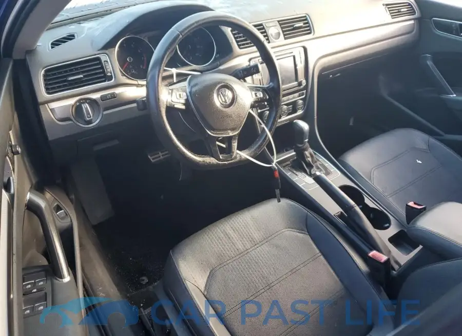 1VWDT7A38HC054776# 8