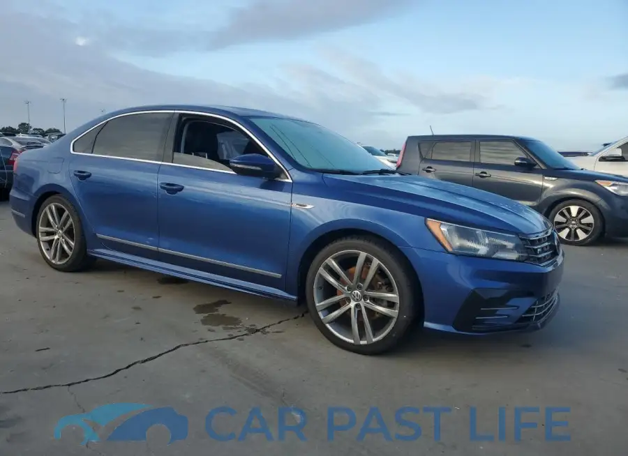 1VWDT7A38HC054776# 4