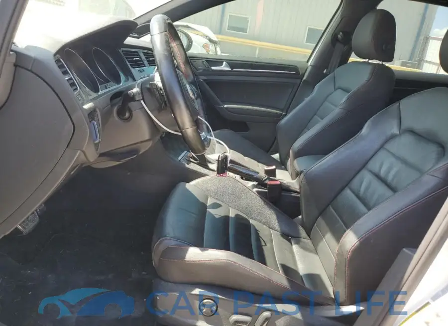 3VW4T7AU1FM002264# 7