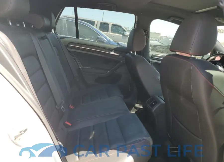 3VW4T7AU1FM002264# 11