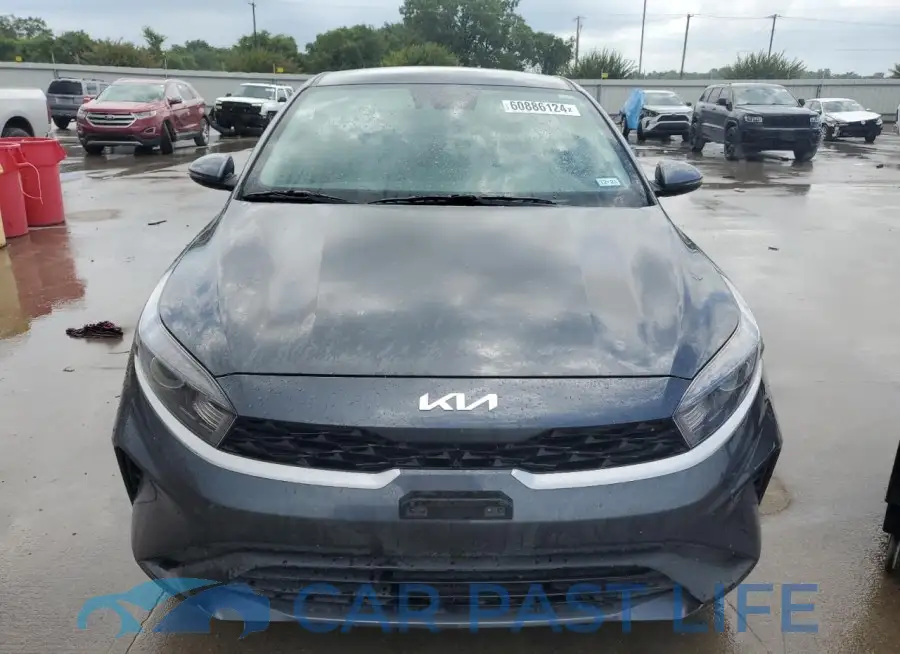 3KPF24AD8RE721541# 5