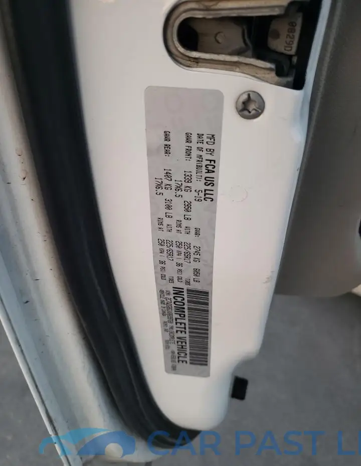 2C7WDGBG1KR699720# 14