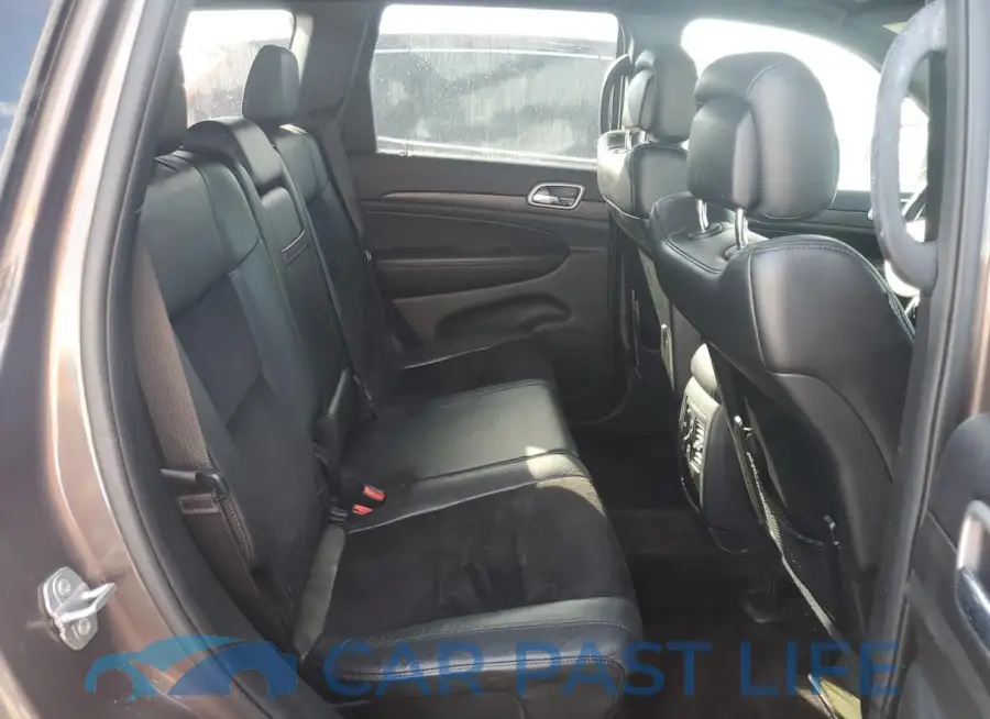 1C4RJFAG1JC320589# 11