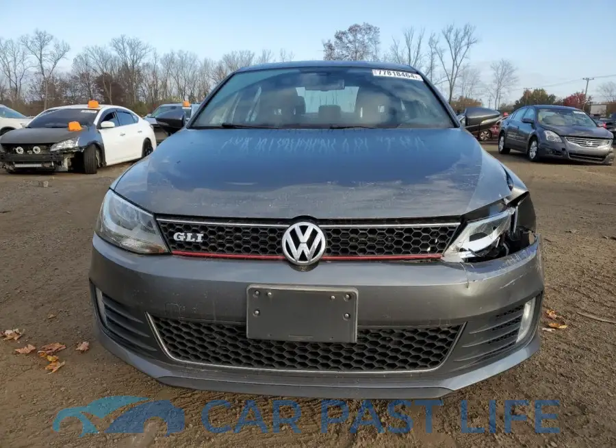3VW4T7AJ4FM294711# 5