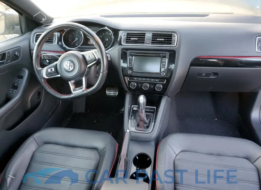 3VW4T7AJ4FM294711# 8