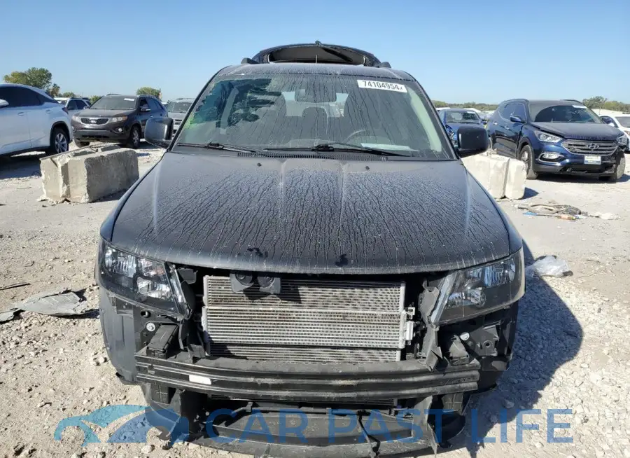 3C4PDCAB8LT275563# 5
