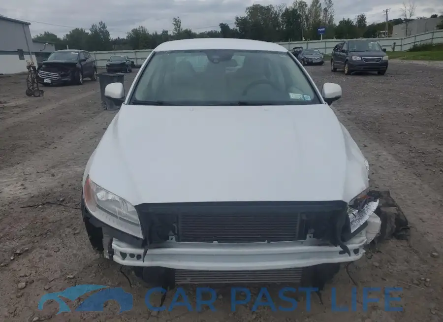 YV140MAD5F1183581# 5