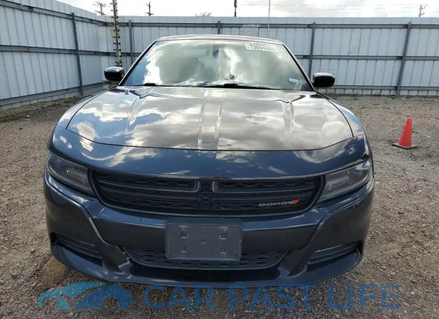 2C3CDXHG2FH925125# 5