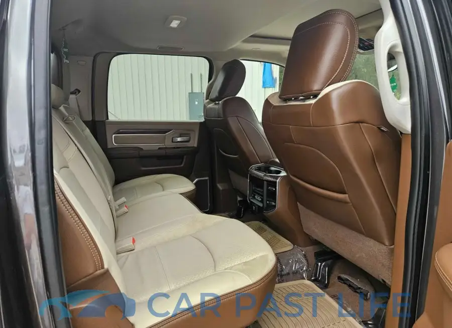 3C63R3JL5KG695126# 6