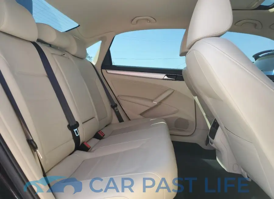 1VWLA7A34KC009987# 10