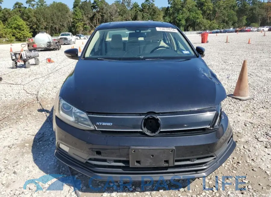 3VW637AJ5GM402618# 5