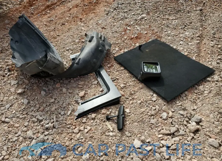 1C4HJXDG5KW555901# 13