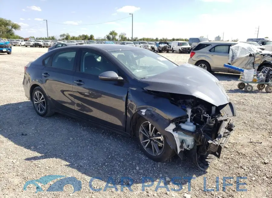 3KPF24AD8PE517710# 4