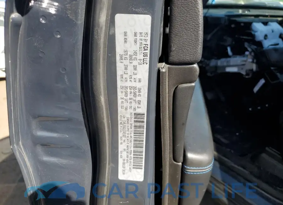 1C4RJFAG2JC421527# 13
