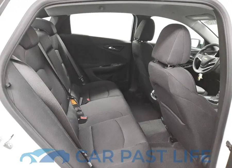 1G1ZD5ST9RF206338# 10