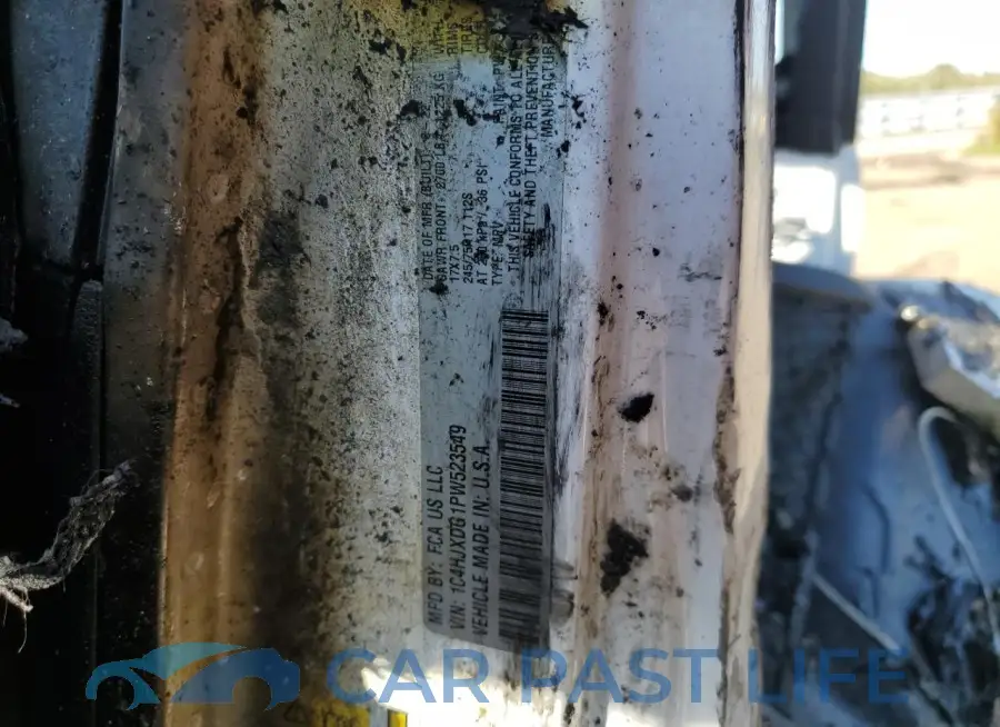 1C4HJXDG1PW523549# 13