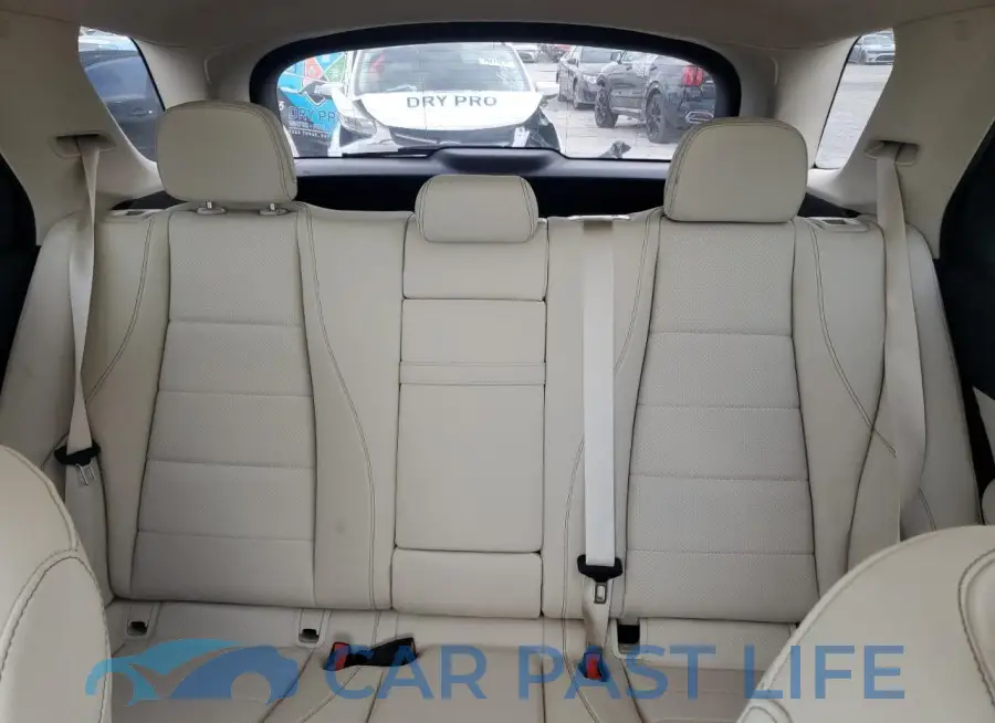 4JGFB4JB7PA897135# 10