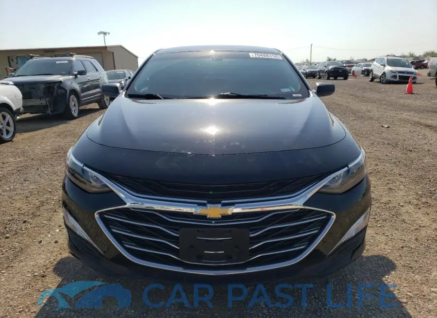 1G1ZB5ST8NF207450# 5