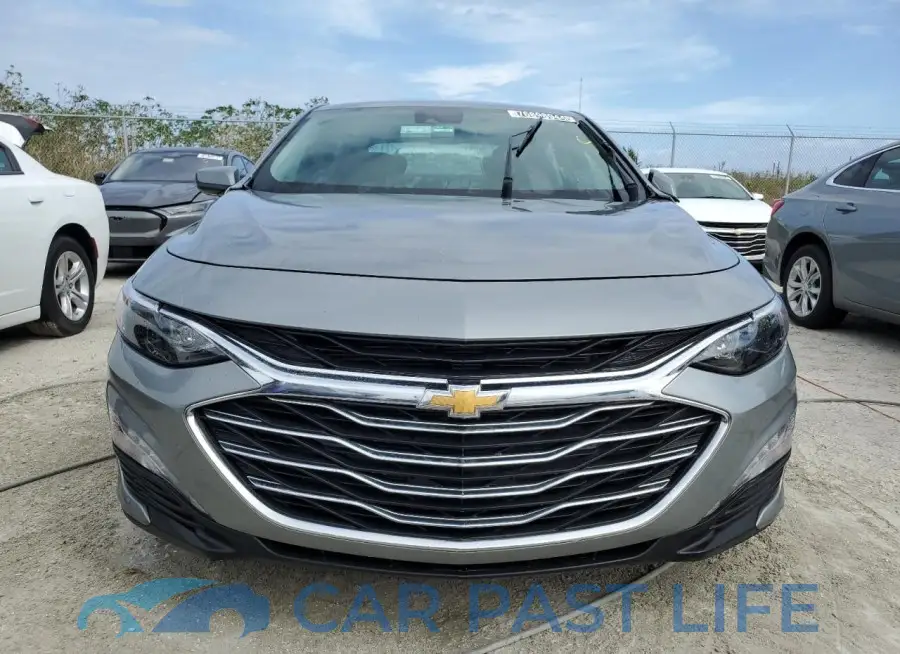 1G1ZD5ST3PF231927# 5