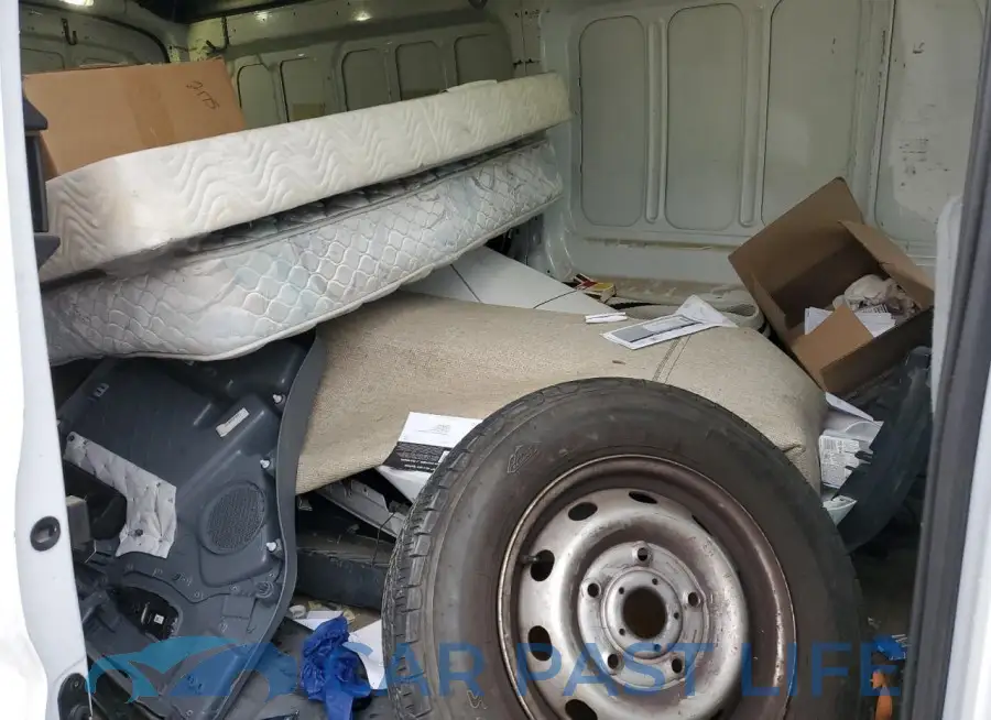 1FTYR2CV8GKA55967# 11